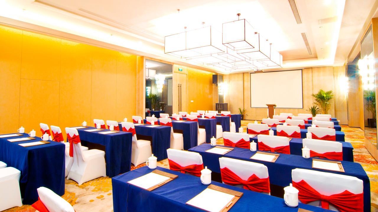 Home Plus Suite Hotel And Apartment Wuhan Exterior photo
