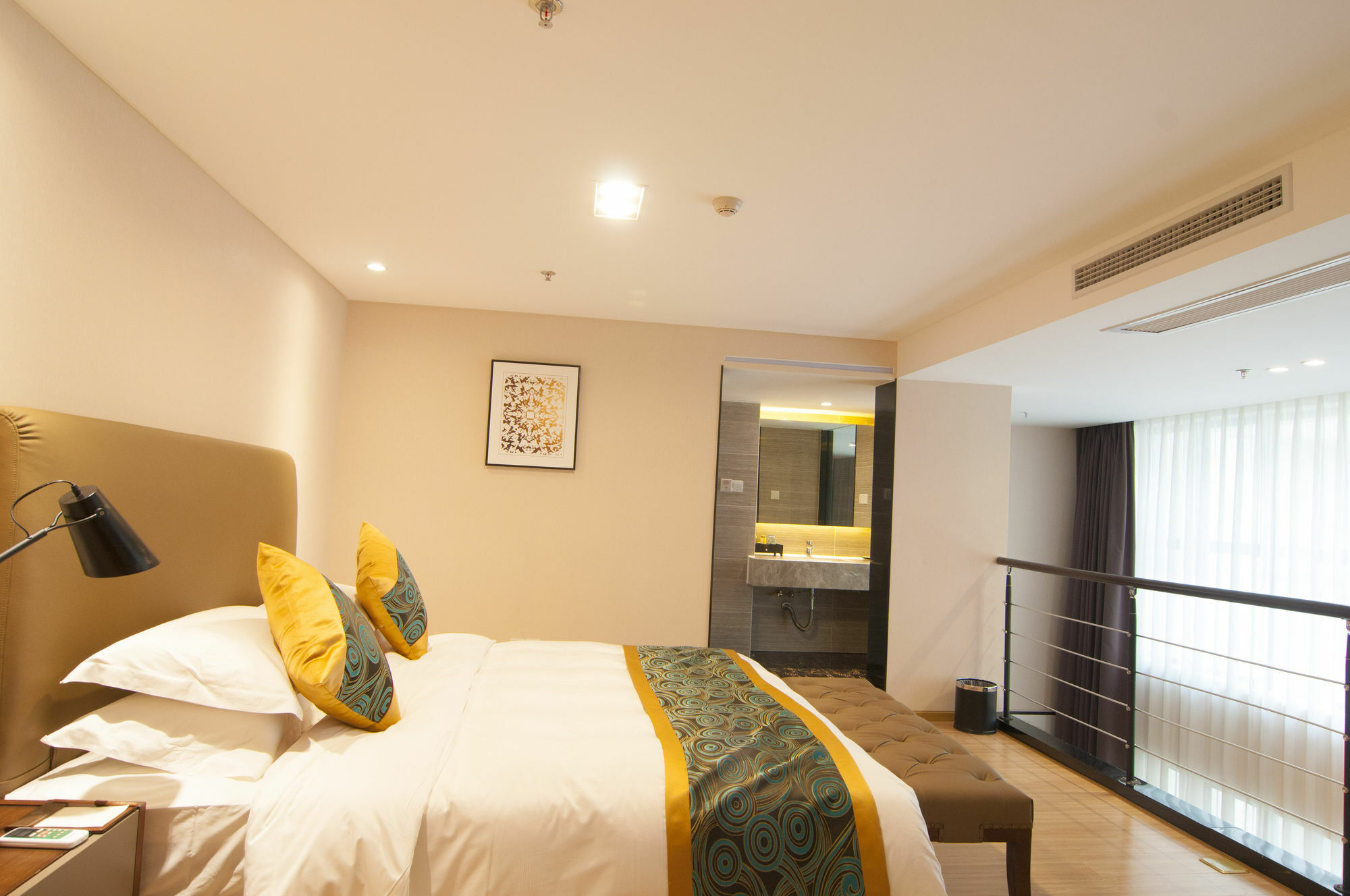 Home Plus Suite Hotel And Apartment Wuhan Exterior photo