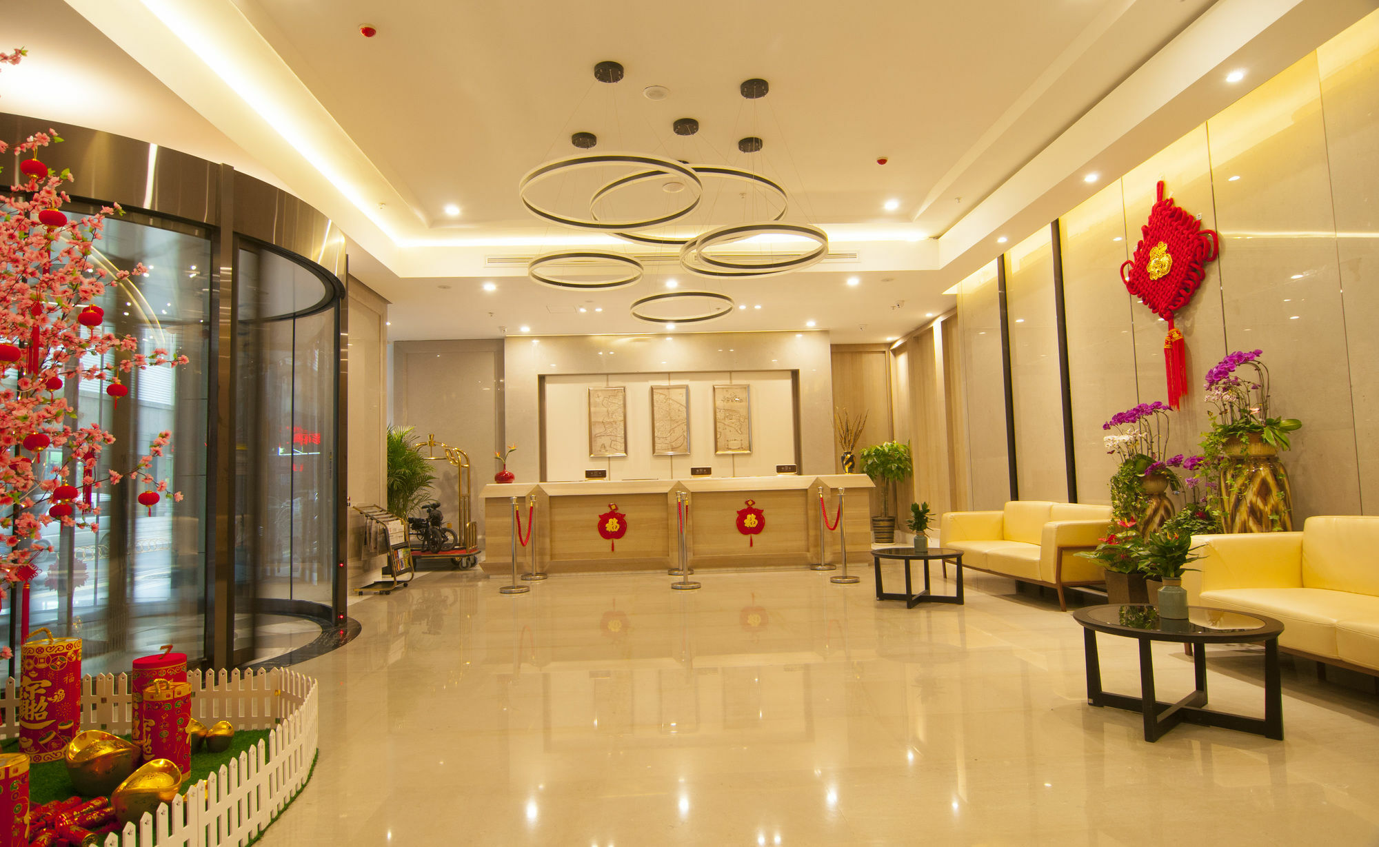 Home Plus Suite Hotel And Apartment Wuhan Exterior photo