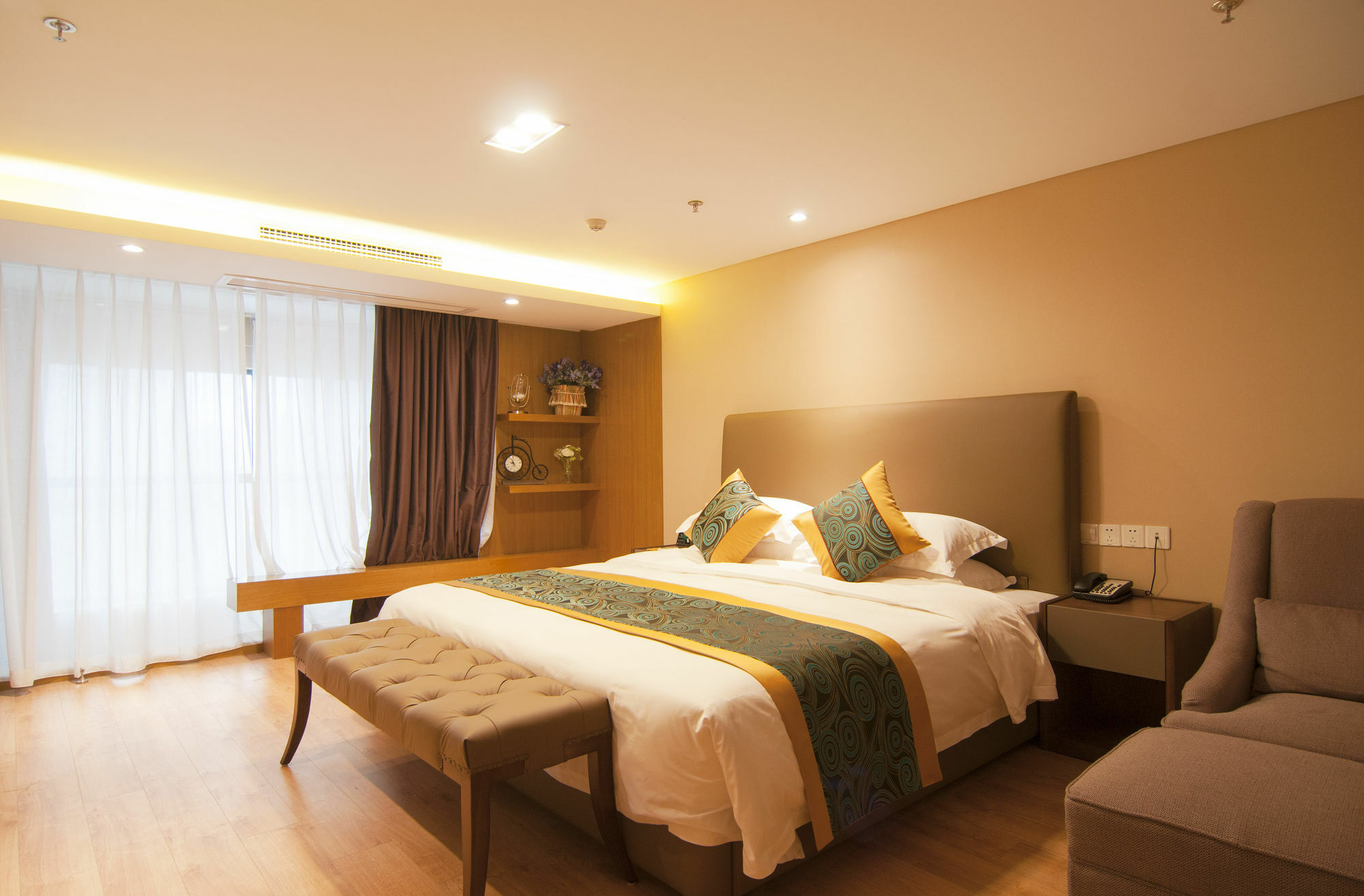 Home Plus Suite Hotel And Apartment Wuhan Exterior photo